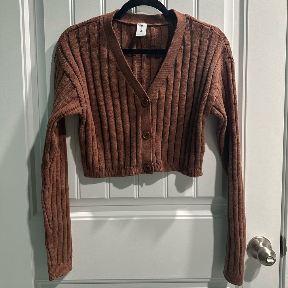 Cropped Ribbed Button-Front Sweater Cardigan - Brown